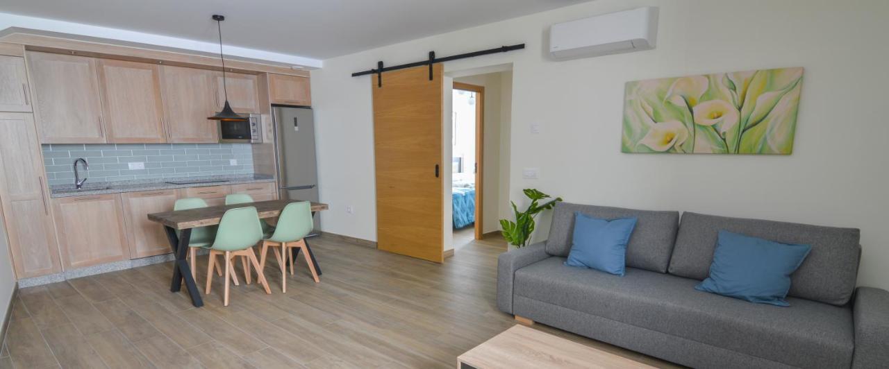 Apartamentos Turisticos Hornillo Caces Εξωτερικό φωτογραφία